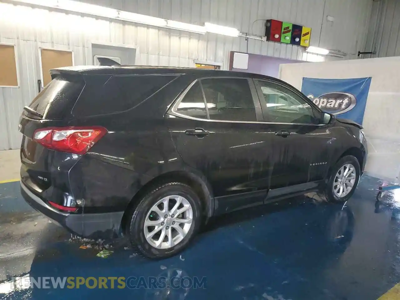 3 Photograph of a damaged car 3GNAXUEV2ML306676 CHEVROLET EQUINOX 2021
