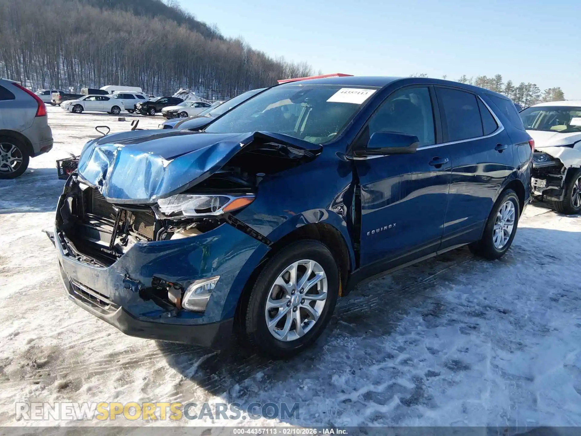 2 Photograph of a damaged car 3GNAXUEV2ML363931 CHEVROLET EQUINOX 2021