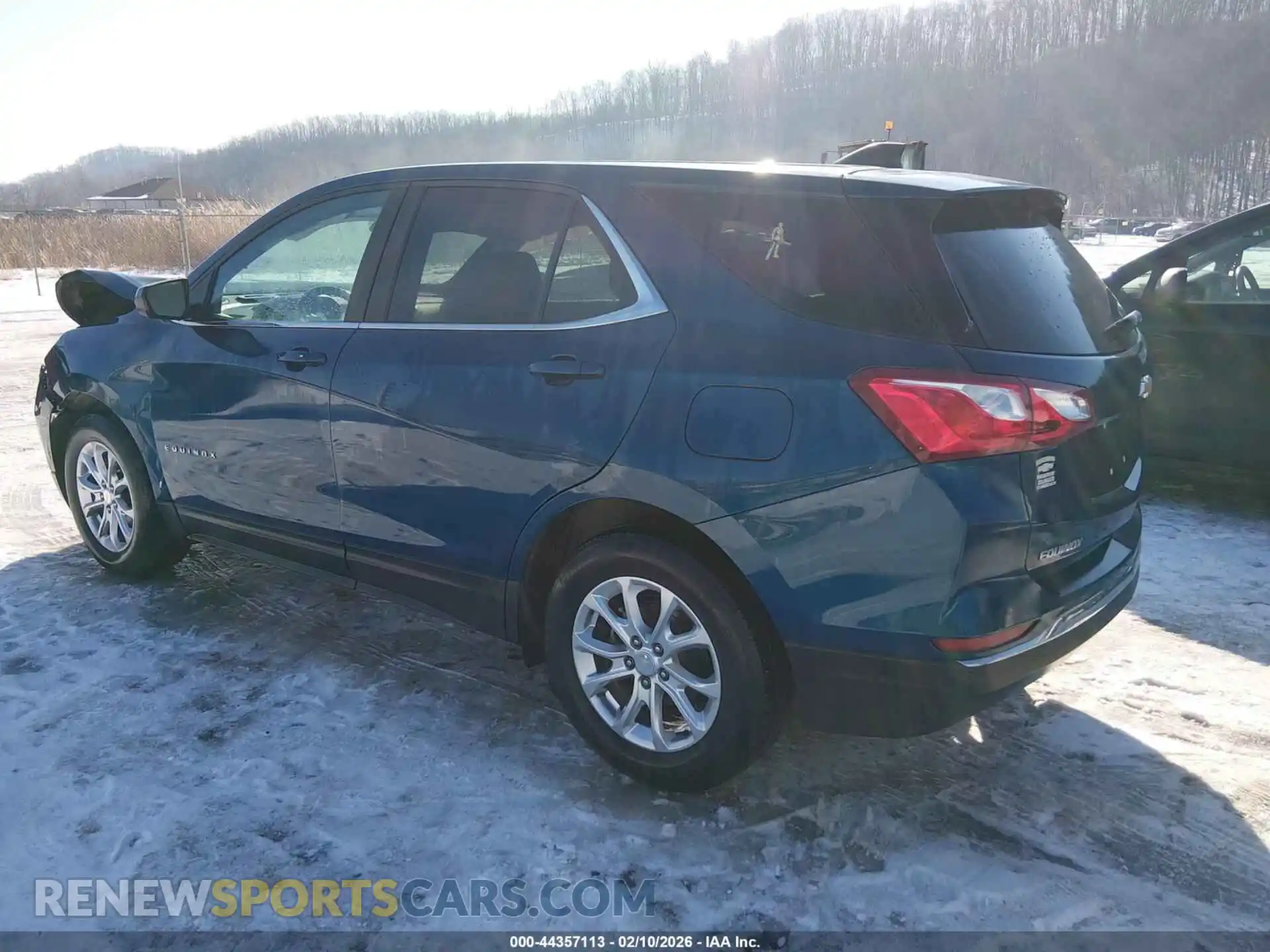 3 Photograph of a damaged car 3GNAXUEV2ML363931 CHEVROLET EQUINOX 2021