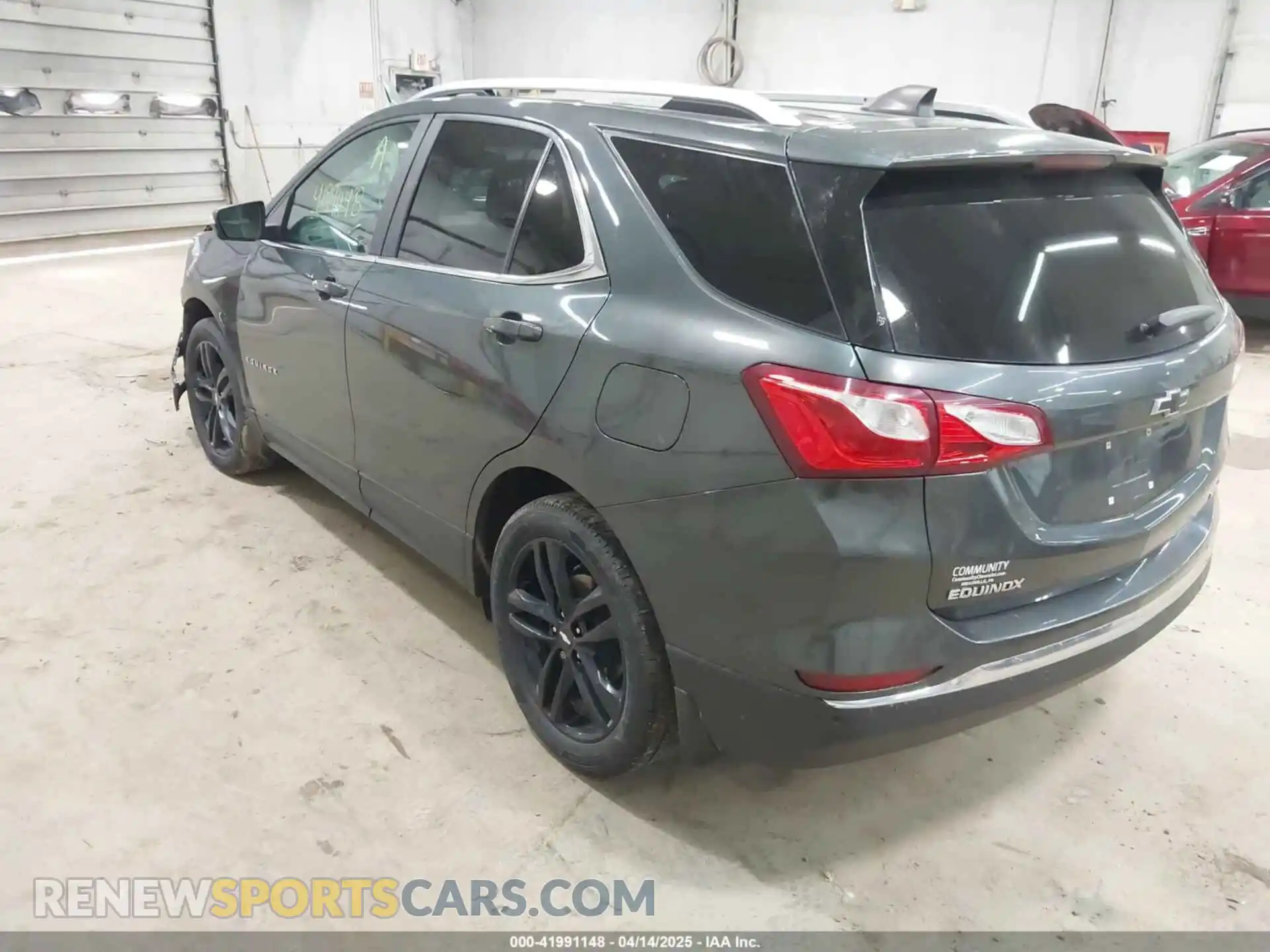 3 Photograph of a damaged car 3GNAXUEV2ML375190 CHEVROLET EQUINOX 2021