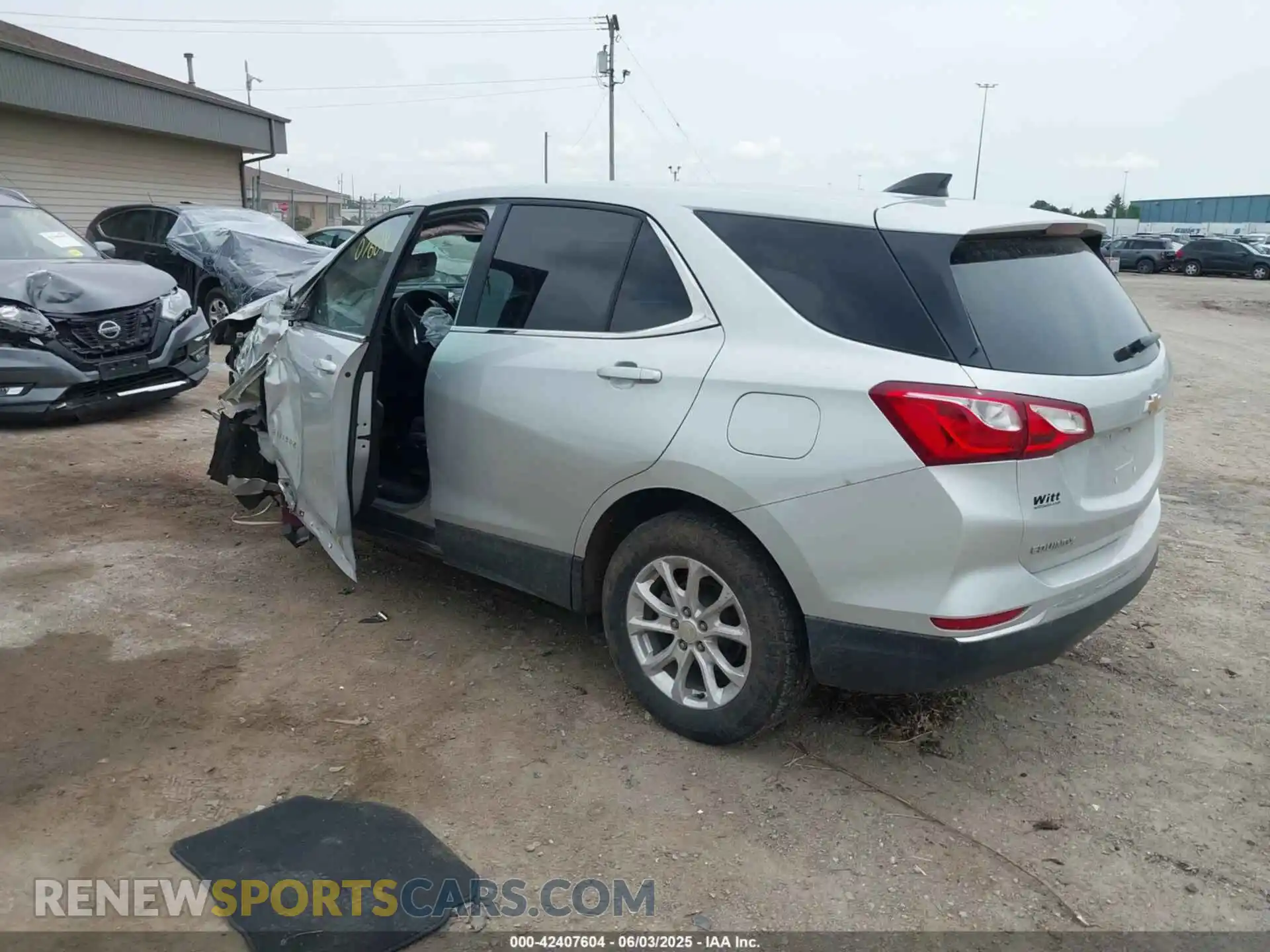 3 Photograph of a damaged car 3GNAXUEV2MS105401 CHEVROLET EQUINOX 2021