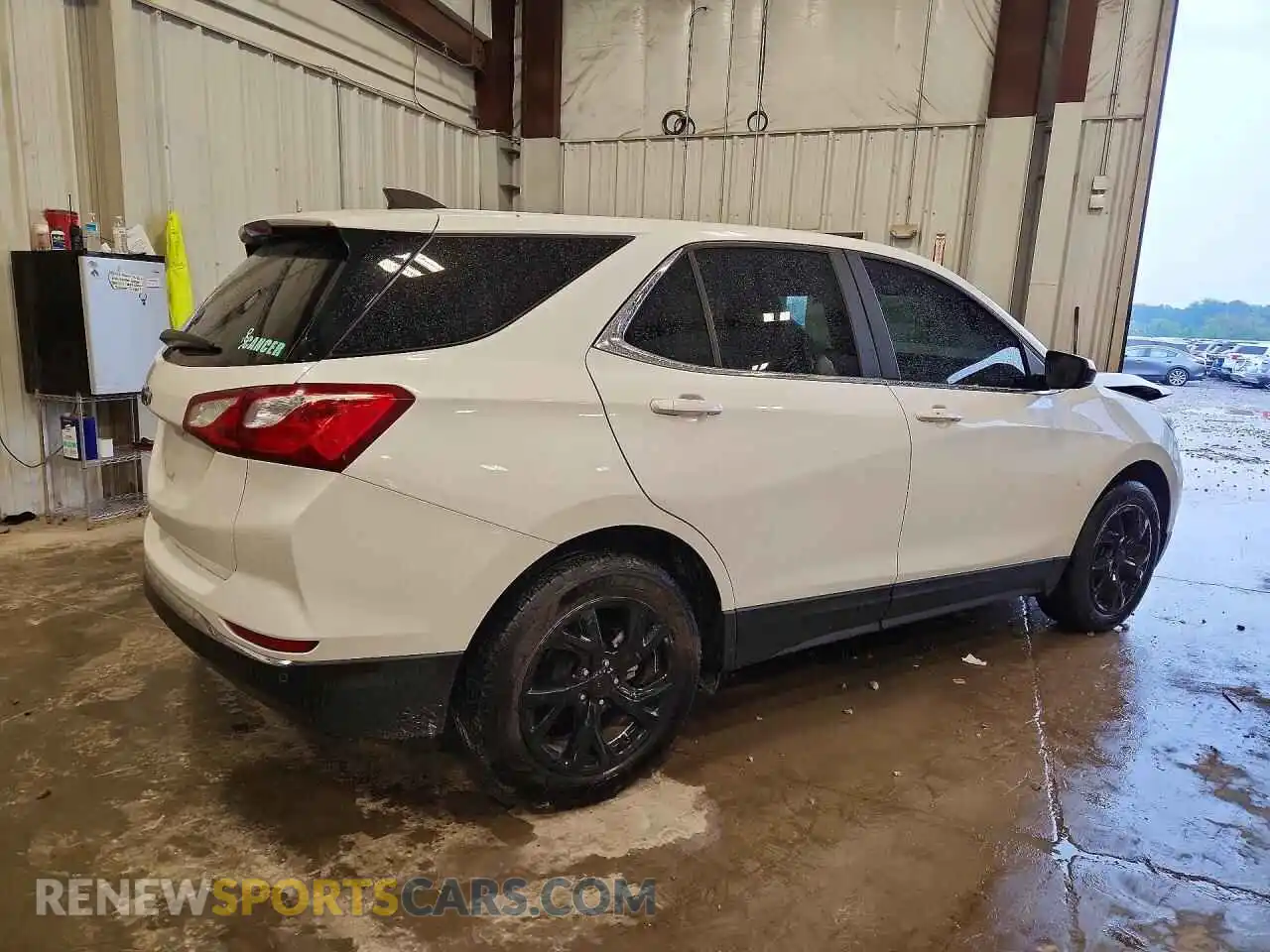 3 Фотография поврежденного автомобиля 3GNAXUEV2MS111876 CHEVROLET EQUINOX 2021