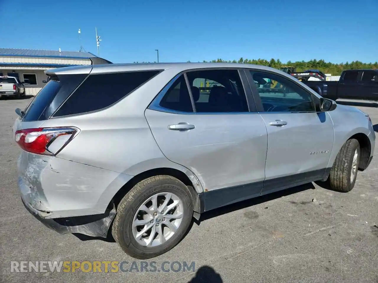 3 Photograph of a damaged car 3GNAXUEV2MS128970 CHEVROLET EQUINOX 2021