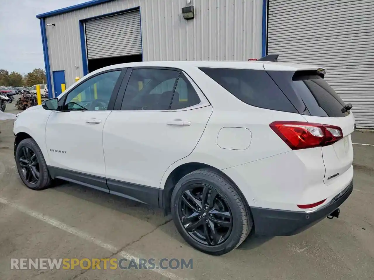 2 Photograph of a damaged car 3GNAXUEV2MS180826 CHEVROLET EQUINOX 2021