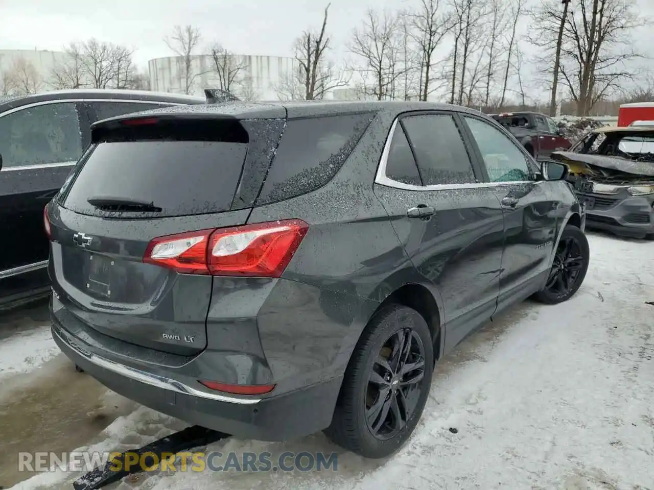 3 Photograph of a damaged car 3GNAXUEV3ML303253 CHEVROLET EQUINOX 2021