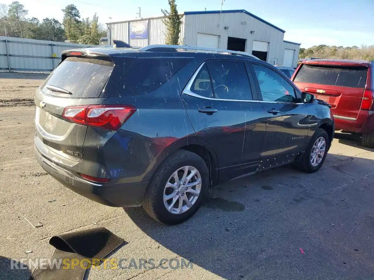 3 Photograph of a damaged car 3GNAXUEV3ML356728 CHEVROLET EQUINOX 2021