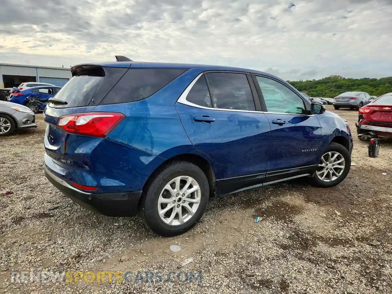 3 Photograph of a damaged car 3GNAXUEV3ML356812 CHEVROLET EQUINOX 2021