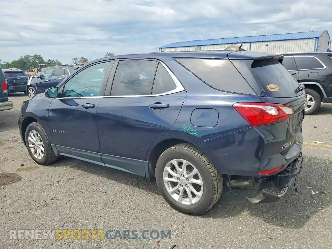 2 fotografías del automóvil dañado 3GNAXUEV3MS121008 CHEVROLET EQUINOX 2021
