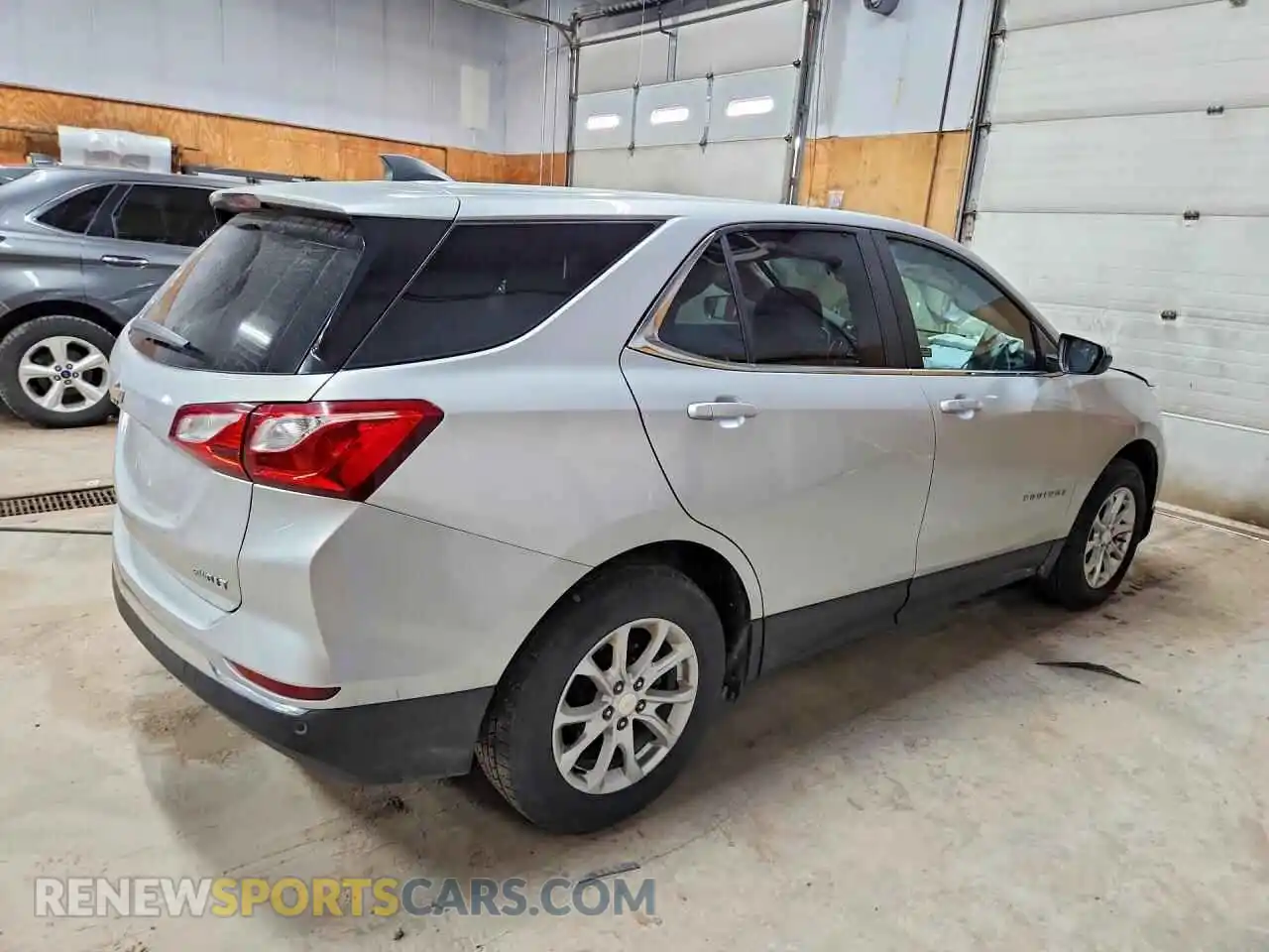 3 Photograph of a damaged car 3GNAXUEV4MS100300 CHEVROLET EQUINOX 2021