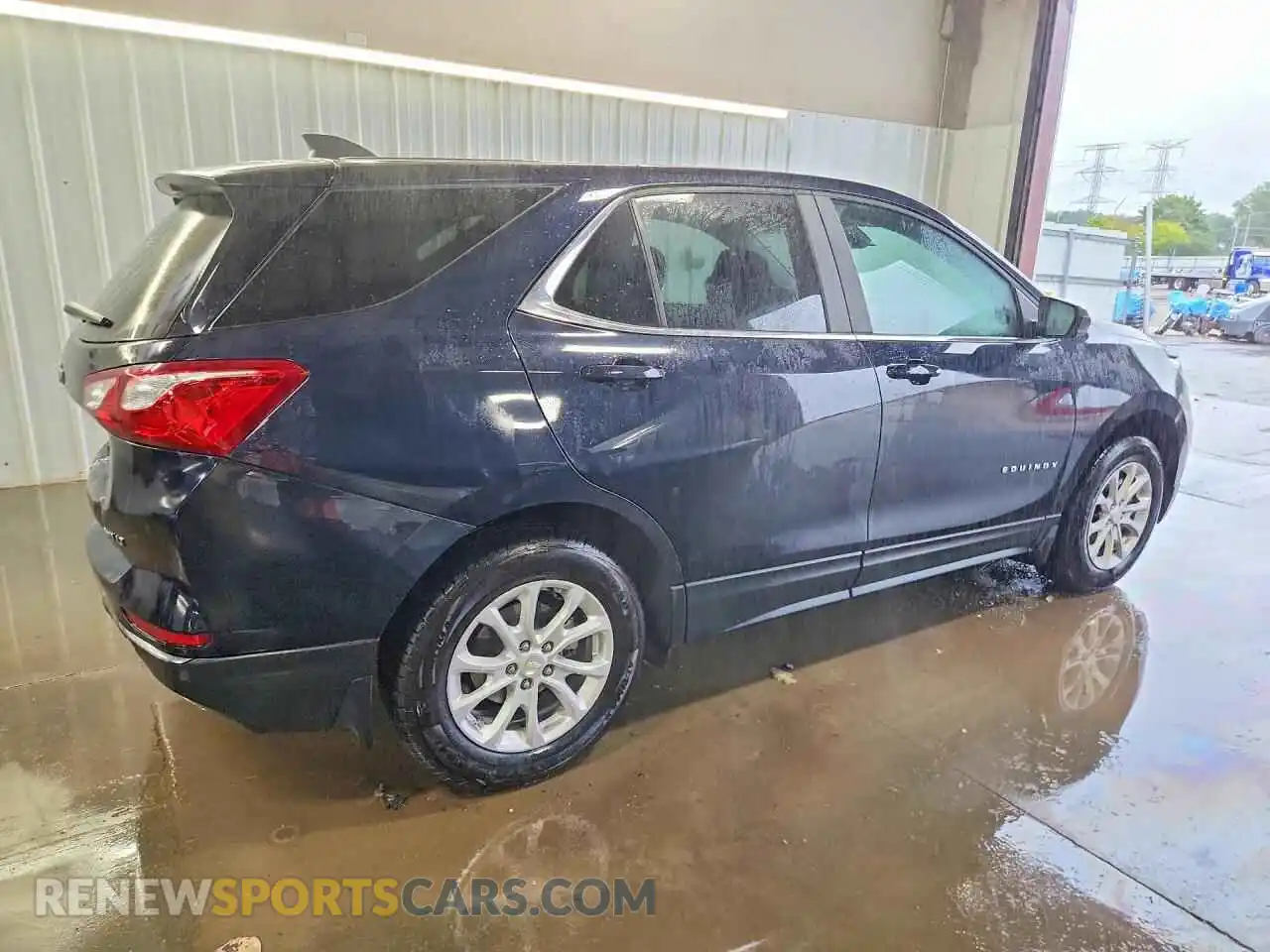 3 Photograph of a damaged car 3GNAXUEV5MS102931 CHEVROLET EQUINOX 2021
