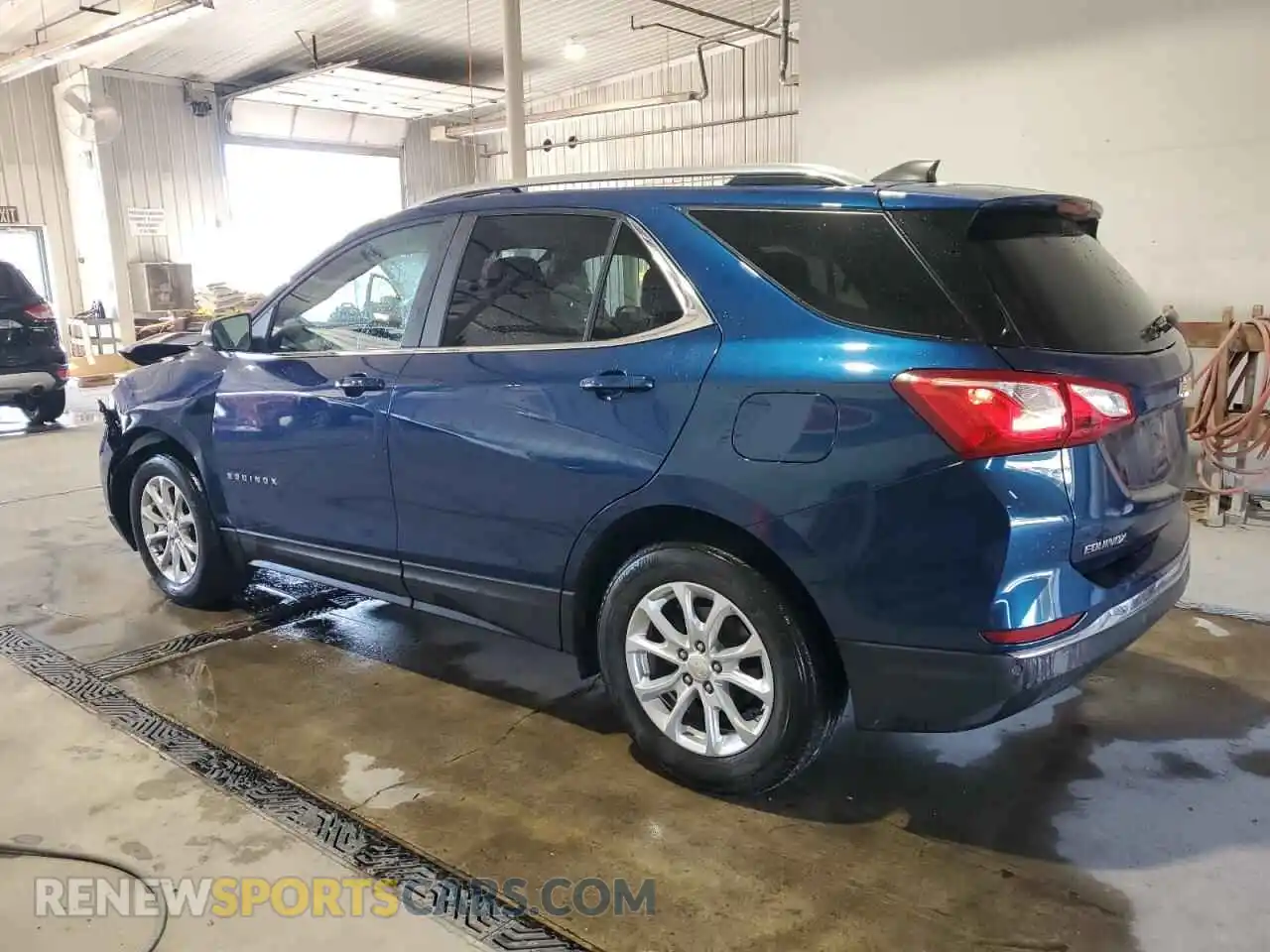 2 Photograph of a damaged car 3GNAXUEV7ML353184 CHEVROLET EQUINOX 2021