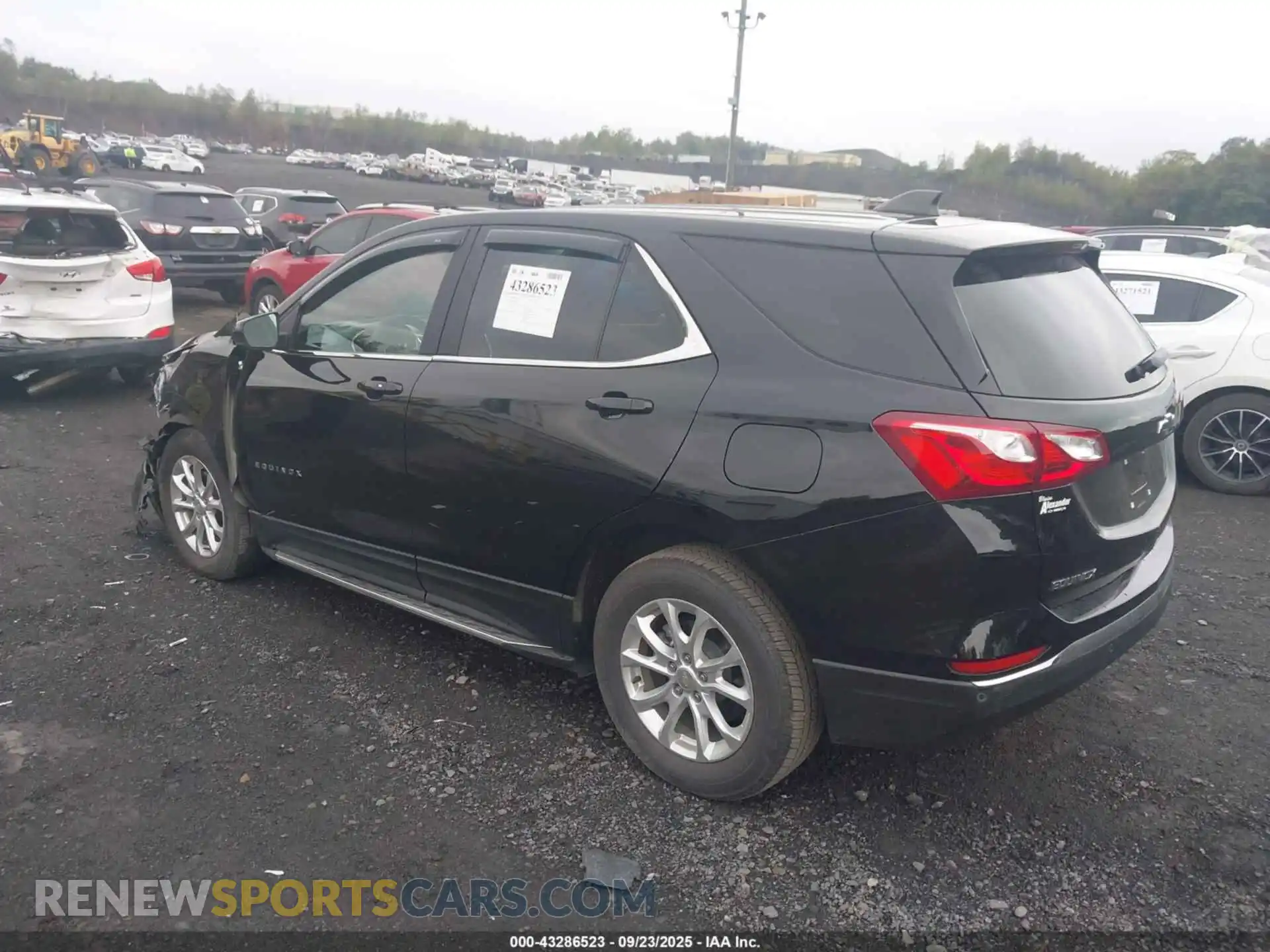 3 Photograph of a damaged car 3GNAXUEV8ML336071 CHEVROLET EQUINOX 2021