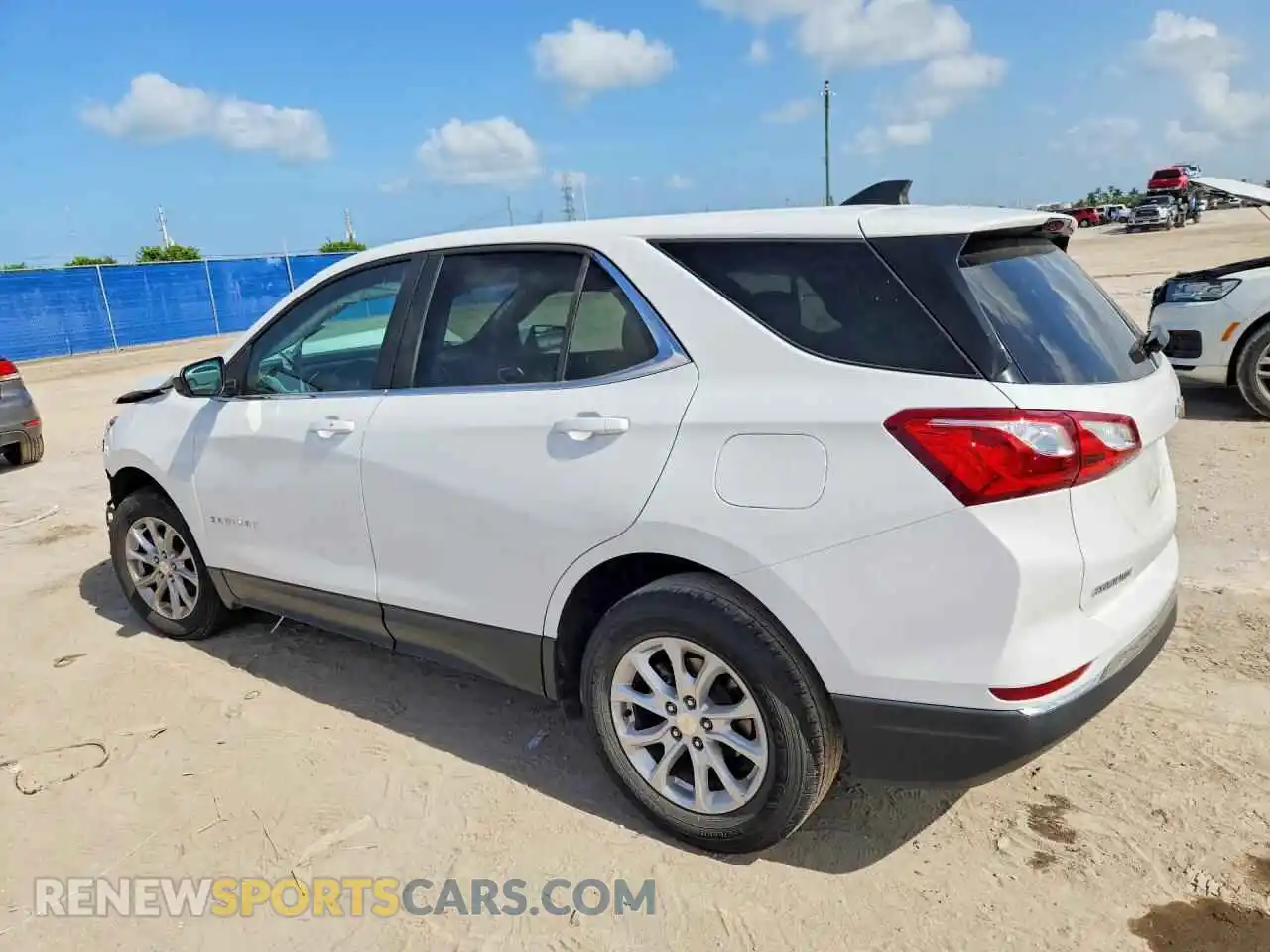 2 fotografías del automóvil dañado 3GNAXUEV8MS126852 CHEVROLET EQUINOX 2021