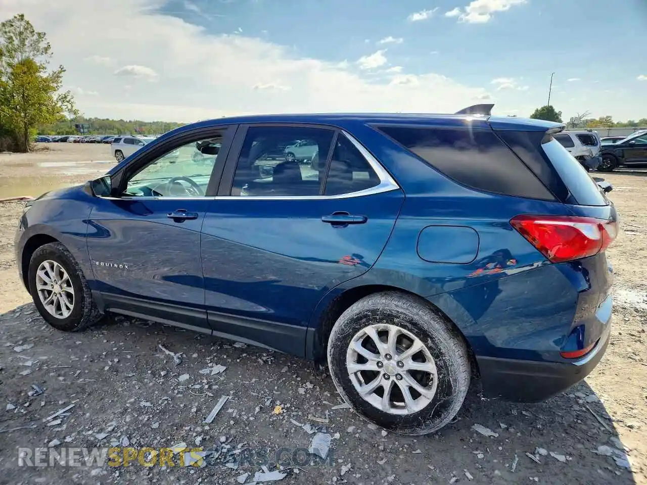 2 Photograph of a damaged car 3GNAXUEVXML317554 CHEVROLET EQUINOX 2021