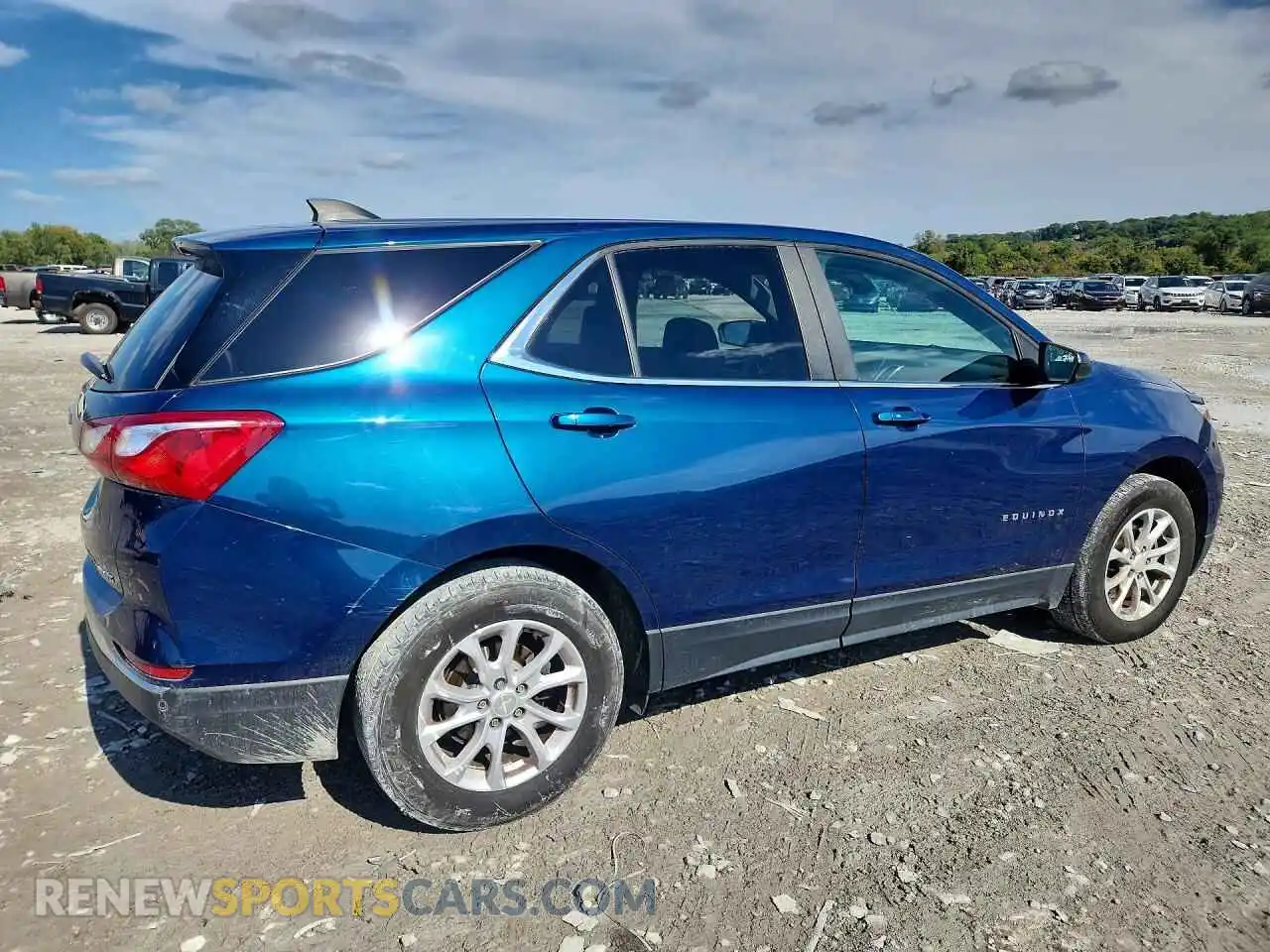 3 Photograph of a damaged car 3GNAXUEVXML317554 CHEVROLET EQUINOX 2021