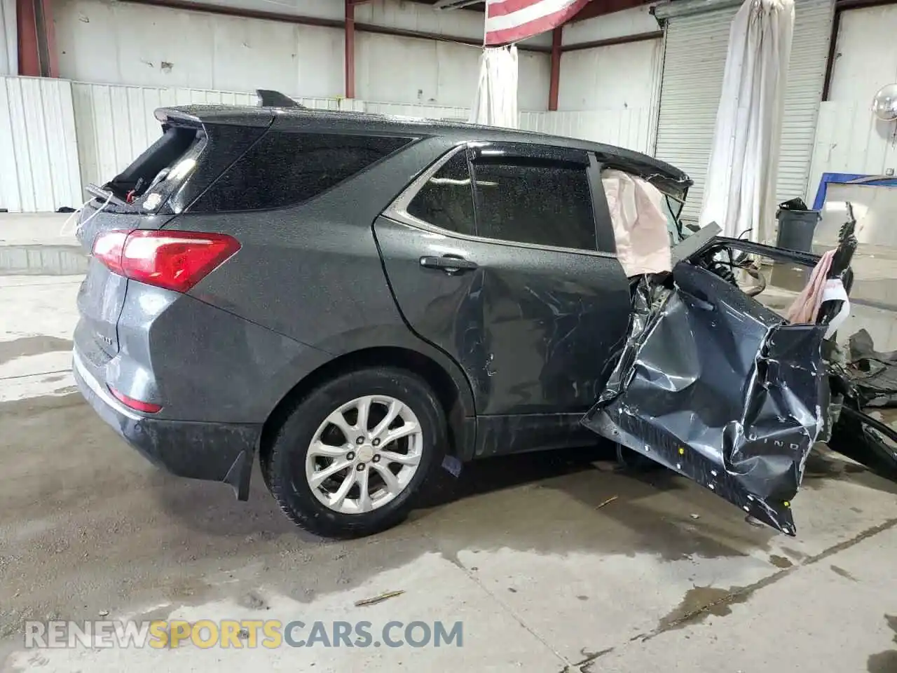 3 Photograph of a damaged car 3GNAXUEVXML333673 CHEVROLET EQUINOX 2021