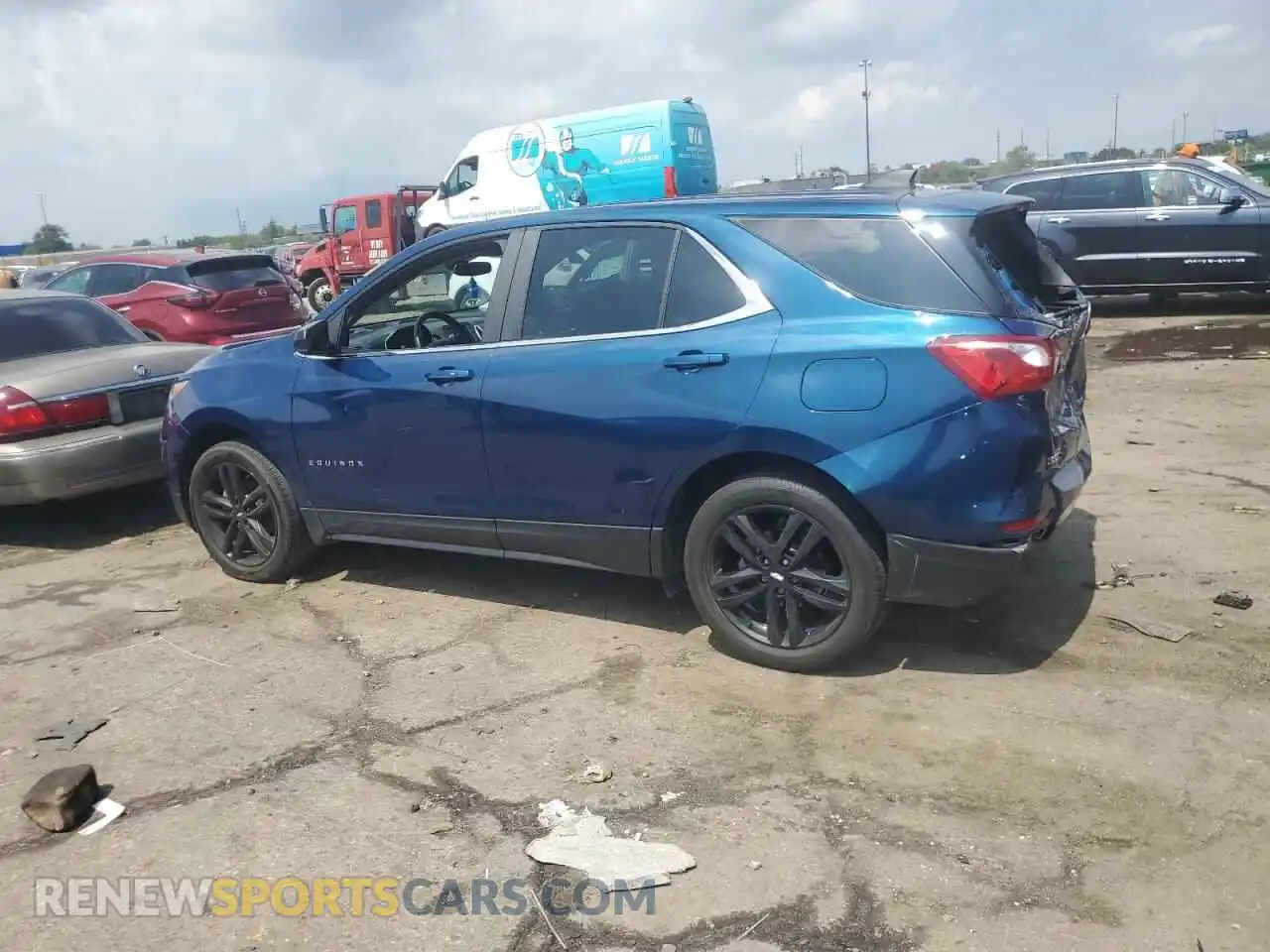 2 Photograph of a damaged car 3GNAXUEVXML390648 CHEVROLET EQUINOX 2021