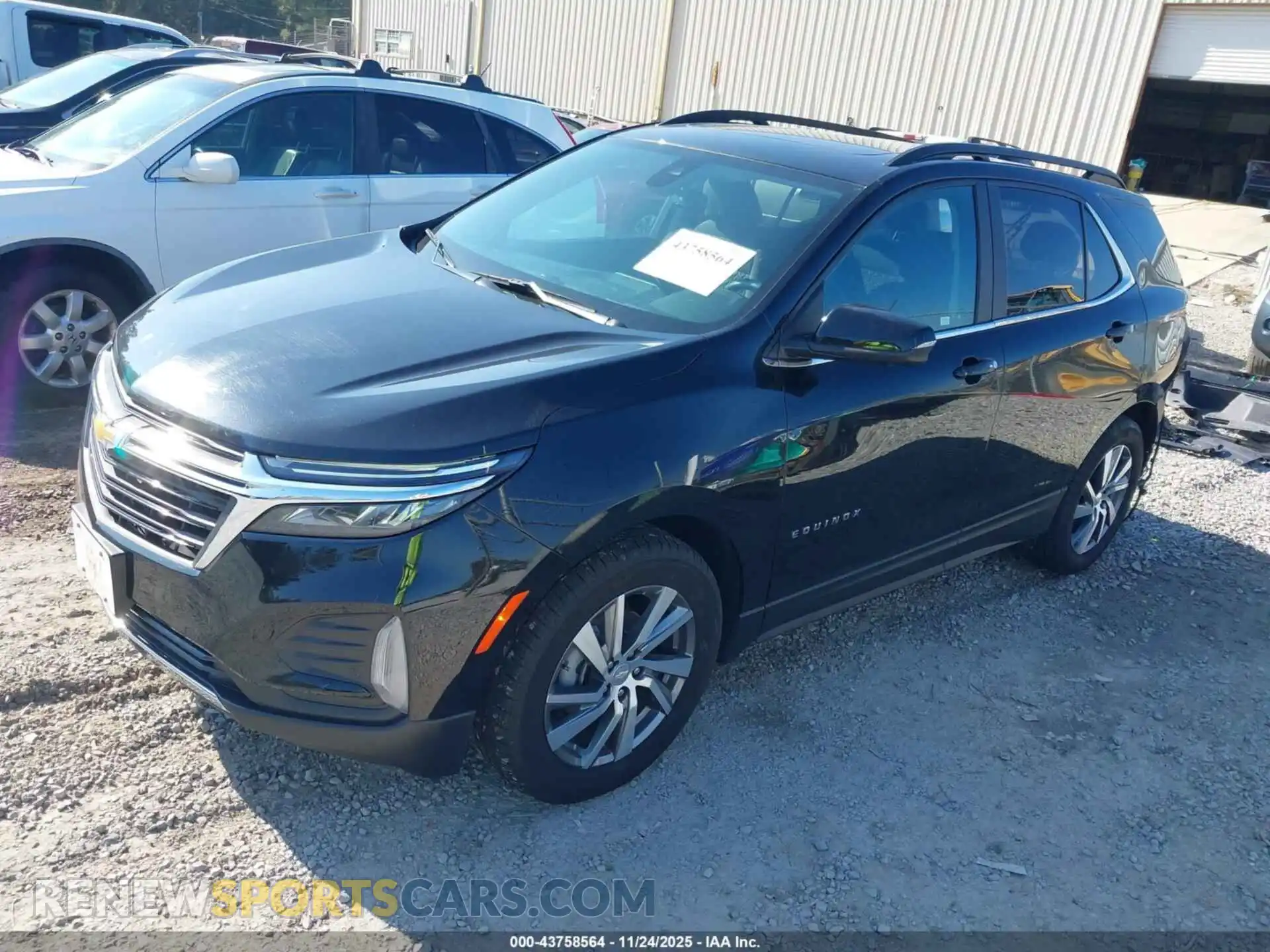 2 Photograph of a damaged car 3GNAXKEV5NL246110 CHEVROLET EQUINOX 2022
