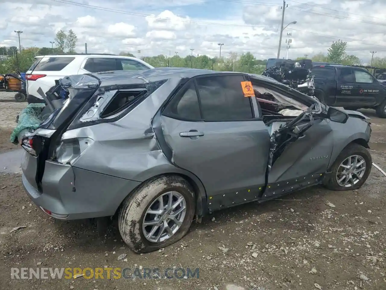 3 Фотография поврежденного автомобиля 3GNAXHEG3PL120772 CHEVROLET EQUINOX 2023