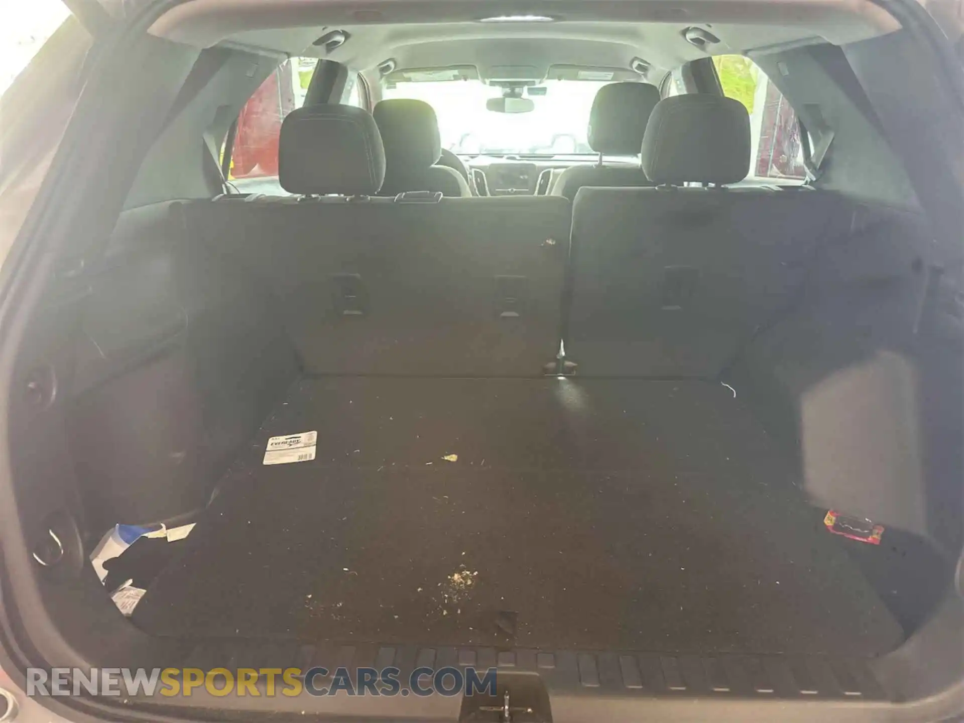 2 Фотография поврежденного автомобиля 3GNAXJEG8PL189755 CHEVROLET EQUINOX 2023