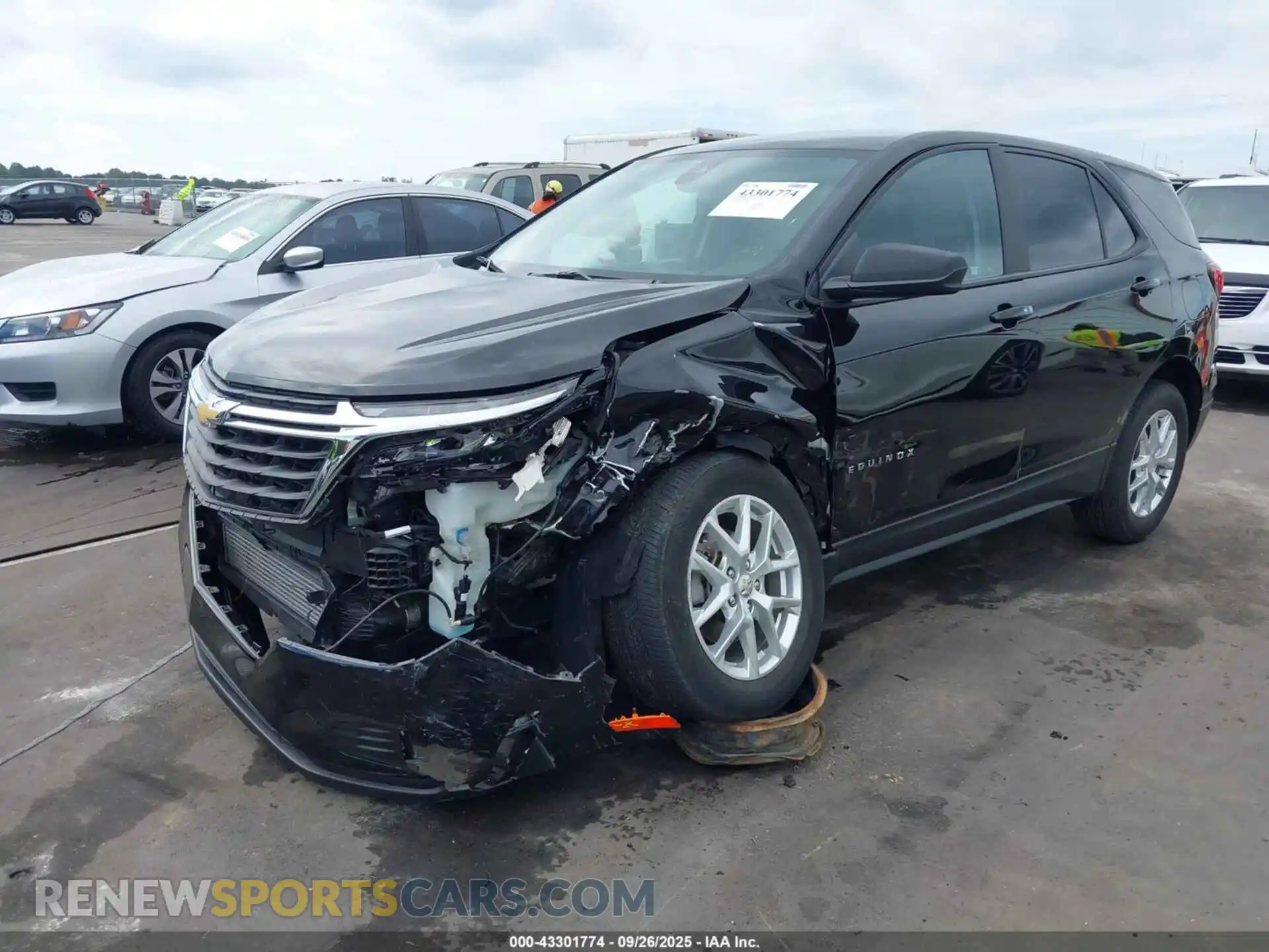 2 Photograph of a damaged car 3GNAXSEGXPL144273 CHEVROLET EQUINOX 2023