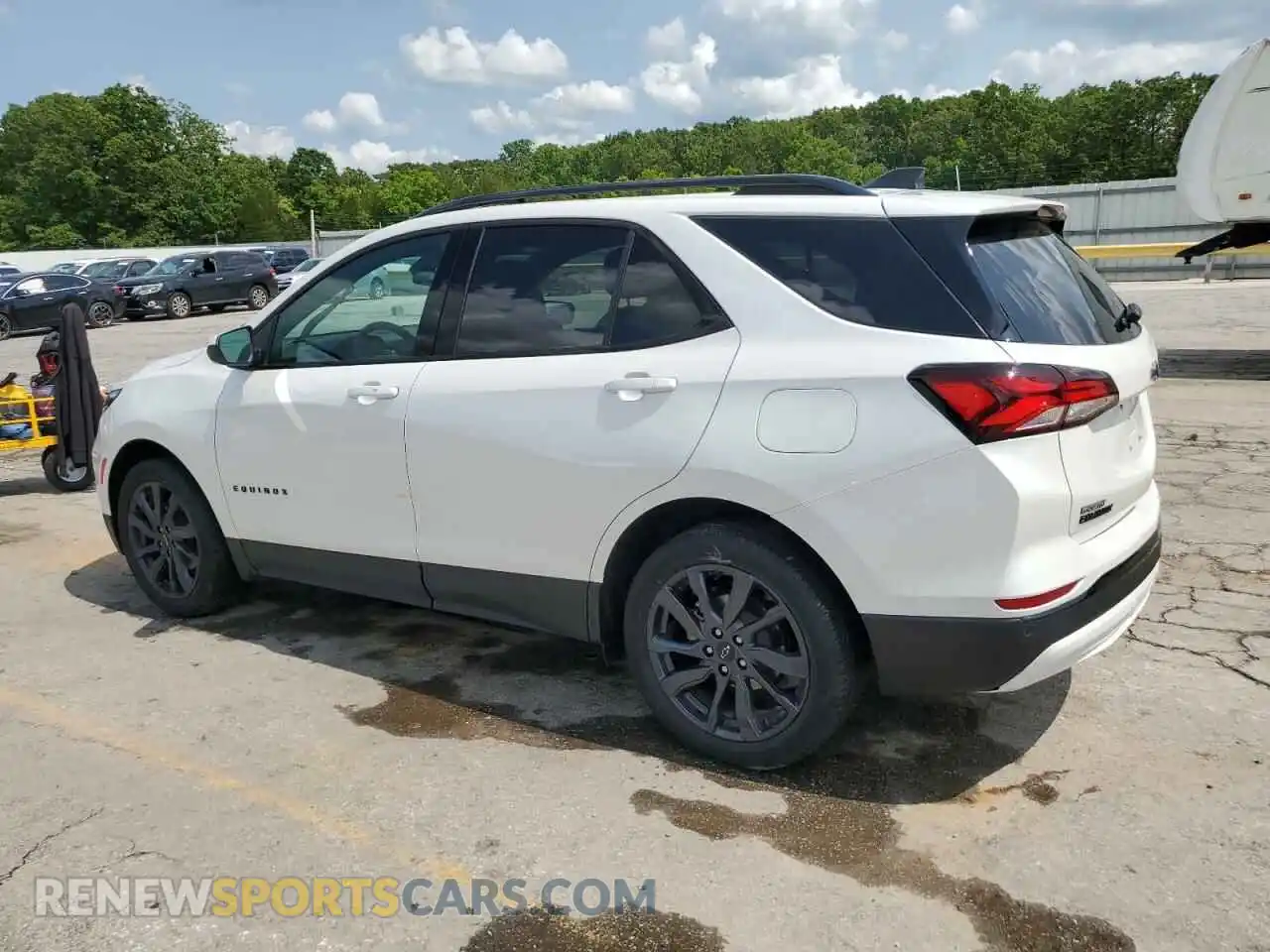 2 fotografías del automóvil dañado 3GNAXMEG1RS176405 CHEVROLET EQUINOX 2024
