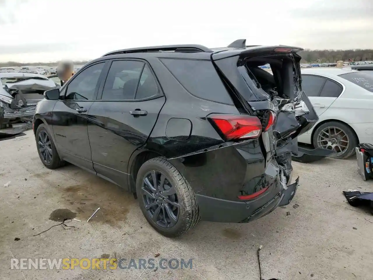 2 Фотография поврежденного автомобиля 3GNAXMEG8RL102988 CHEVROLET EQUINOX 2024