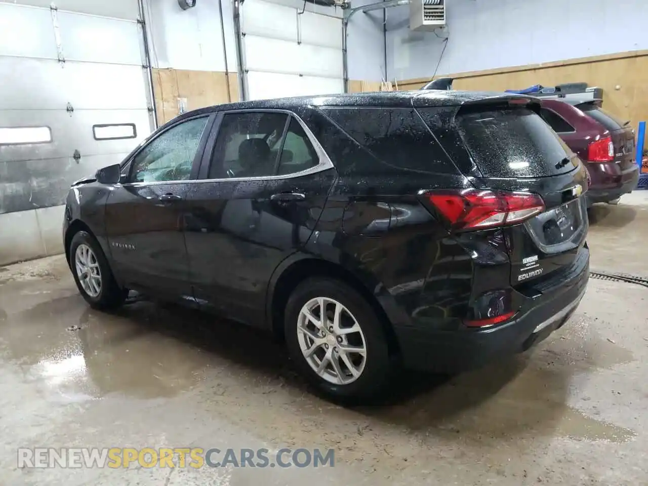 2 Photograph of a damaged car 3GNAXUEG3RL279139 CHEVROLET EQUINOX 2024