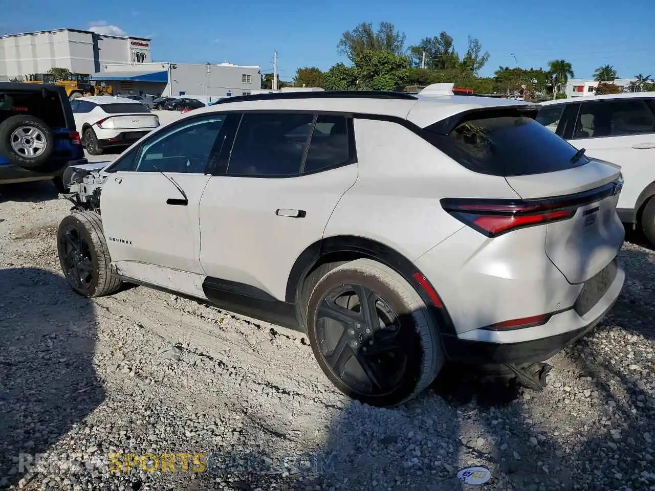2 fotografías del automóvil dañado 3GN7DSRP2SS221004 CHEVROLET EQUINOX 2025
