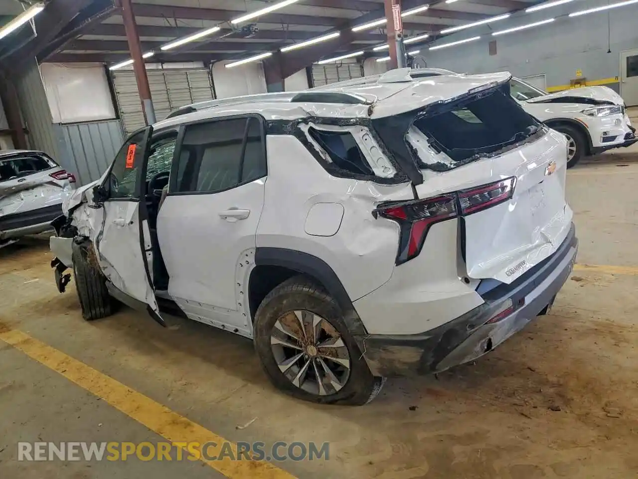 2 Фотография поврежденного автомобиля 3GNAXHEG2SL311933 CHEVROLET EQUINOX 2025