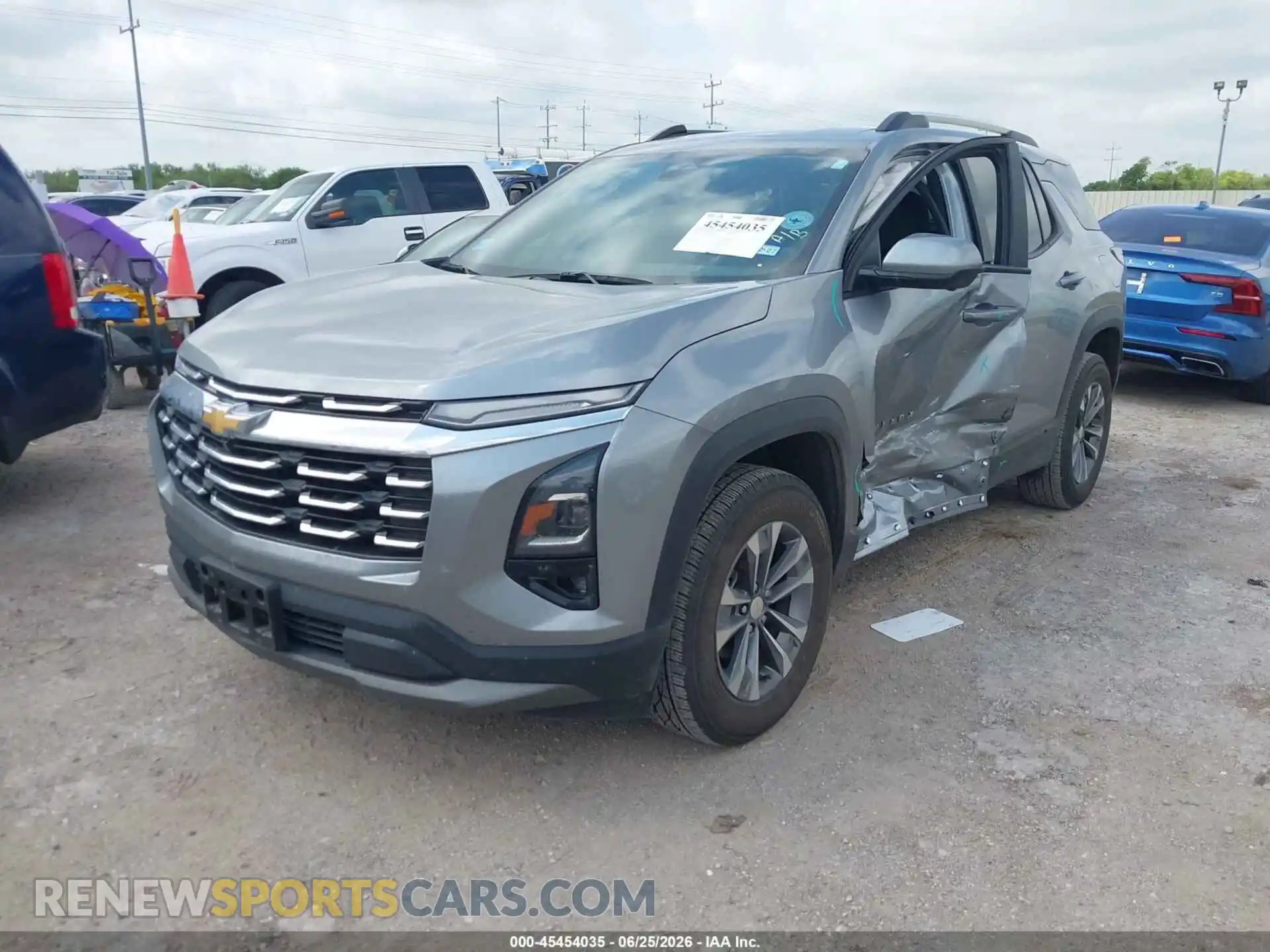 2 Photograph of a damaged car 3GNAXHEG7SL100470 CHEVROLET EQUINOX 2025