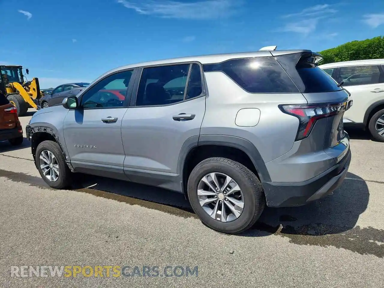 2 Photograph of a damaged car 3GNAXHEG7SL315511 CHEVROLET EQUINOX 2025