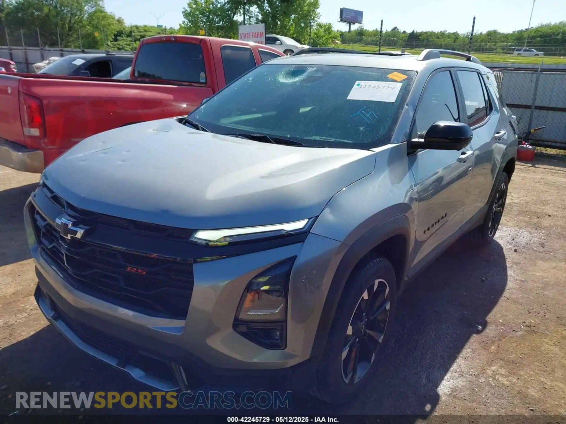 2 Фотография поврежденного автомобиля 3GNAXLEG7SL104814 CHEVROLET EQUINOX 2025