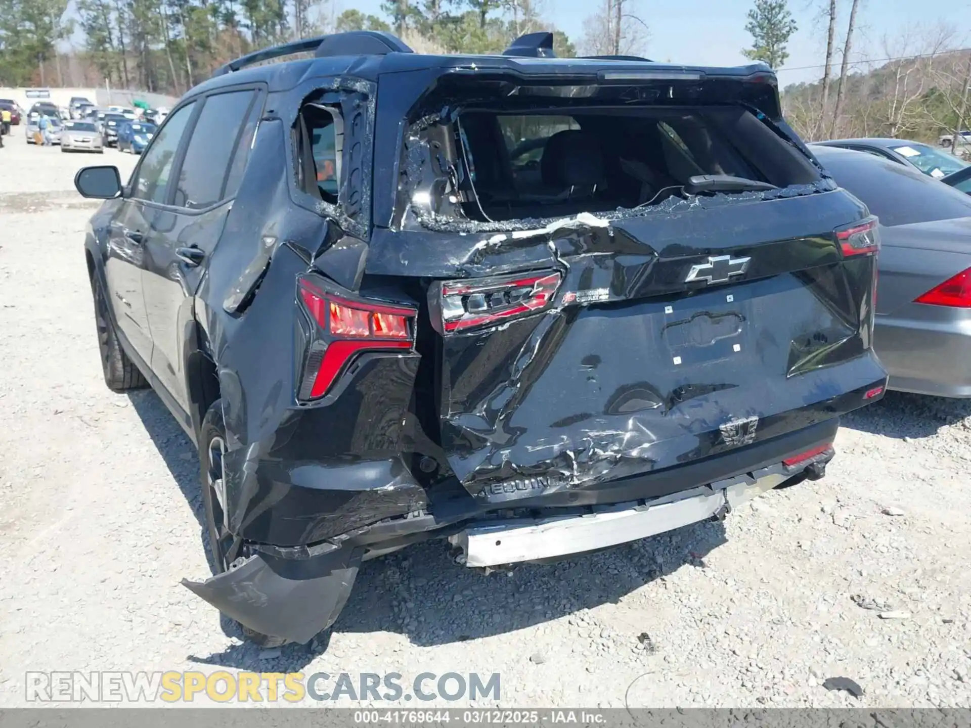 3 Photograph of a damaged car 3GNAXLEG7SL136601 CHEVROLET EQUINOX 2025
