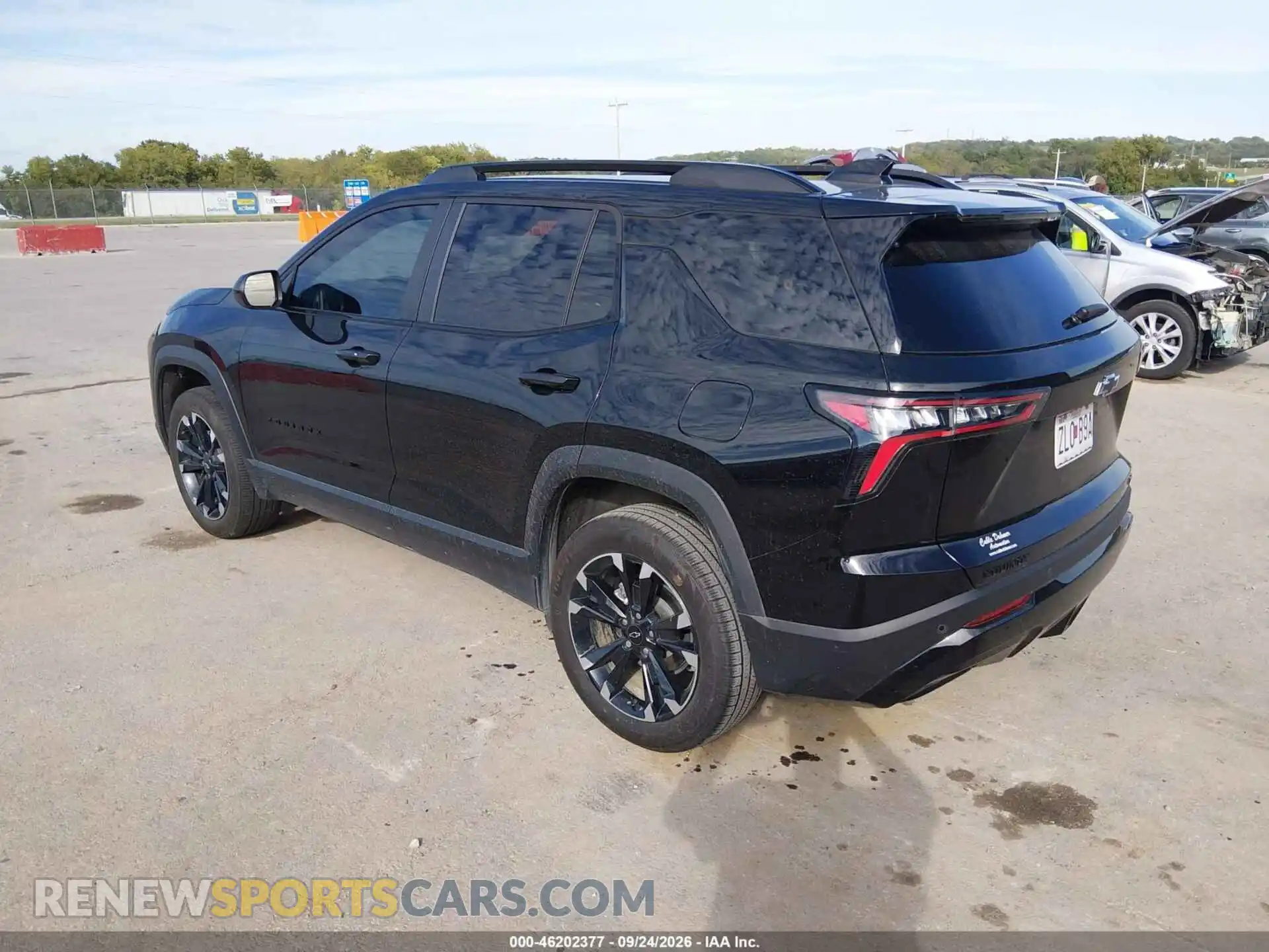 3 Photograph of a damaged car 3GNAXLEG7SL298888 CHEVROLET EQUINOX 2025