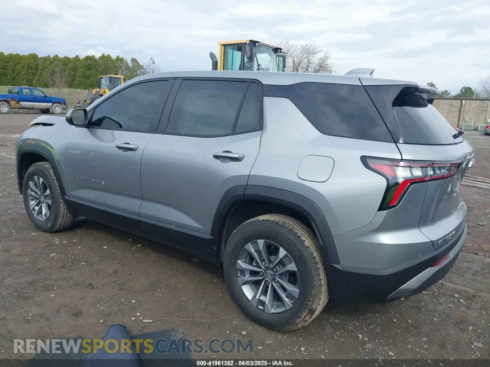 3 Photograph of a damaged car 3GNAXPEG2SL192582 CHEVROLET EQUINOX 2025