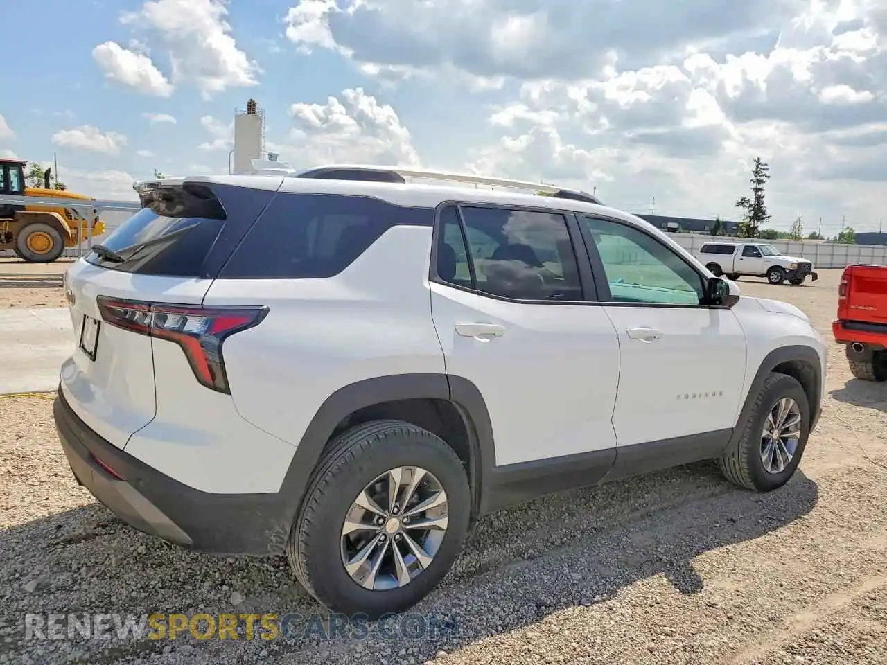3 fotografías del automóvil dañado 3GNAXPEG7SL242215 CHEVROLET EQUINOX 2025