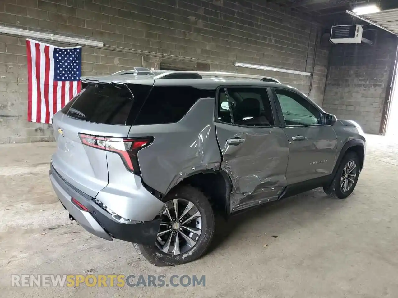 3 Photograph of a damaged car 3GNAXPEG7SL257295 CHEVROLET EQUINOX 2025