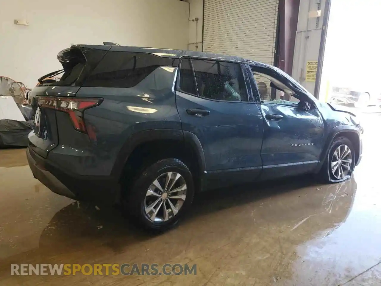 3 Photograph of a damaged car 3GNAXPEG7SL278728 CHEVROLET EQUINOX 2025