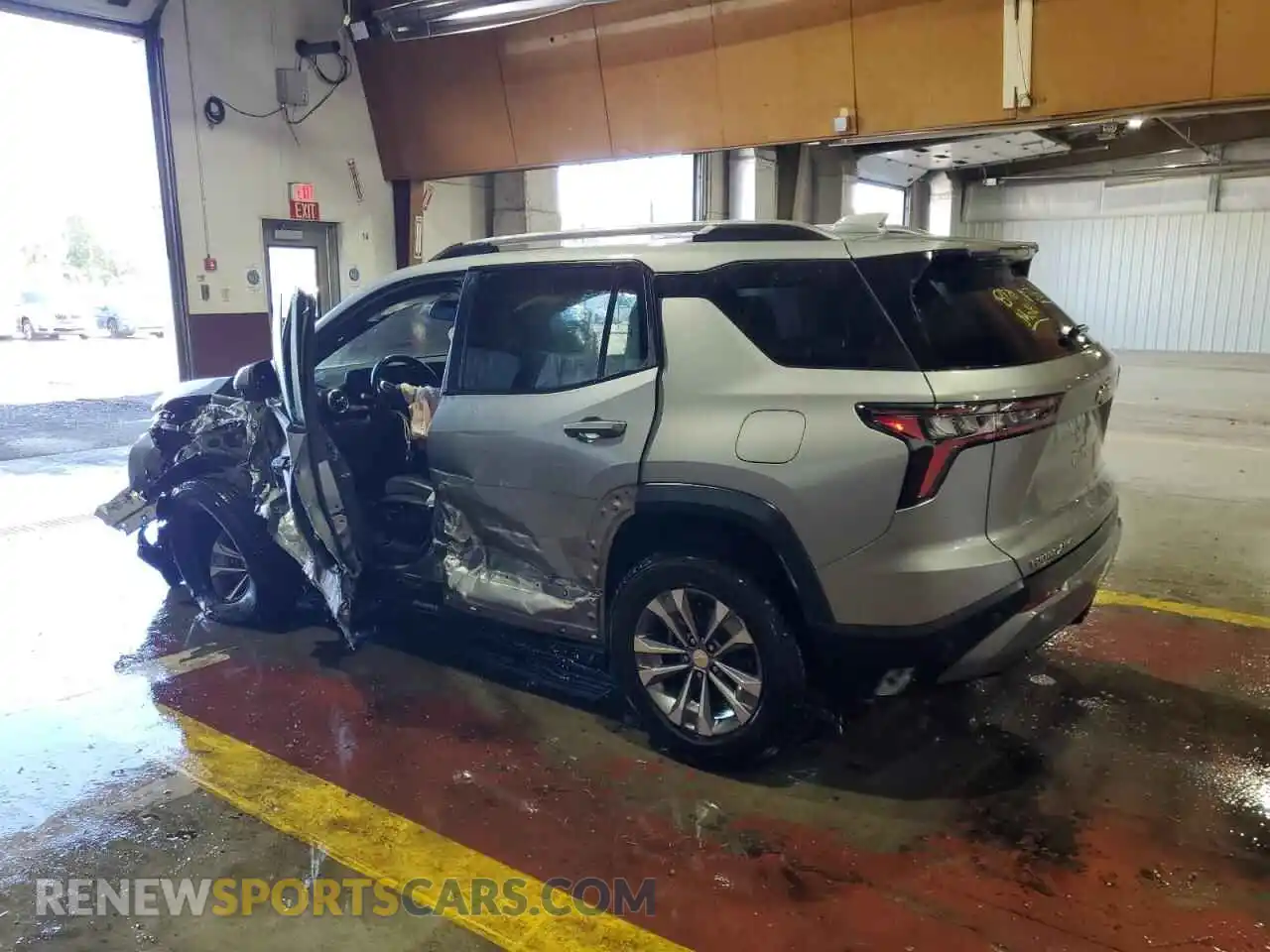 2 Photograph of a damaged car 3GNAXPEG7SL303238 CHEVROLET EQUINOX 2025