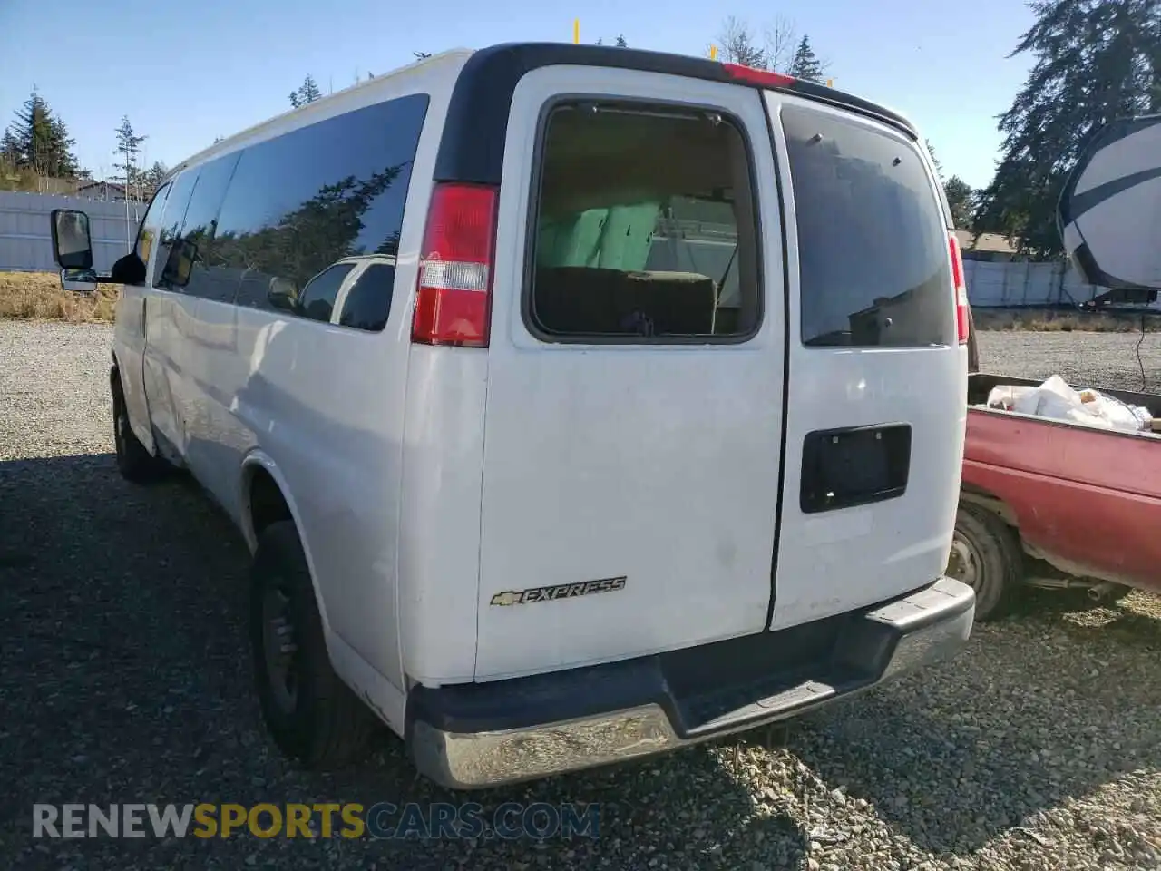 2 Photograph of a damaged car 1GAZGPFG8K1247112 CHEVROLET EXPRESS 2019