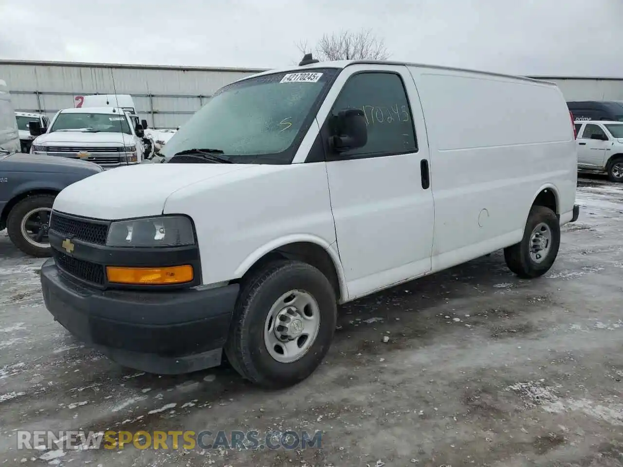 1 Photograph of a damaged car 1GCWGAFGXK1313599 CHEVROLET EXPRESS 2019