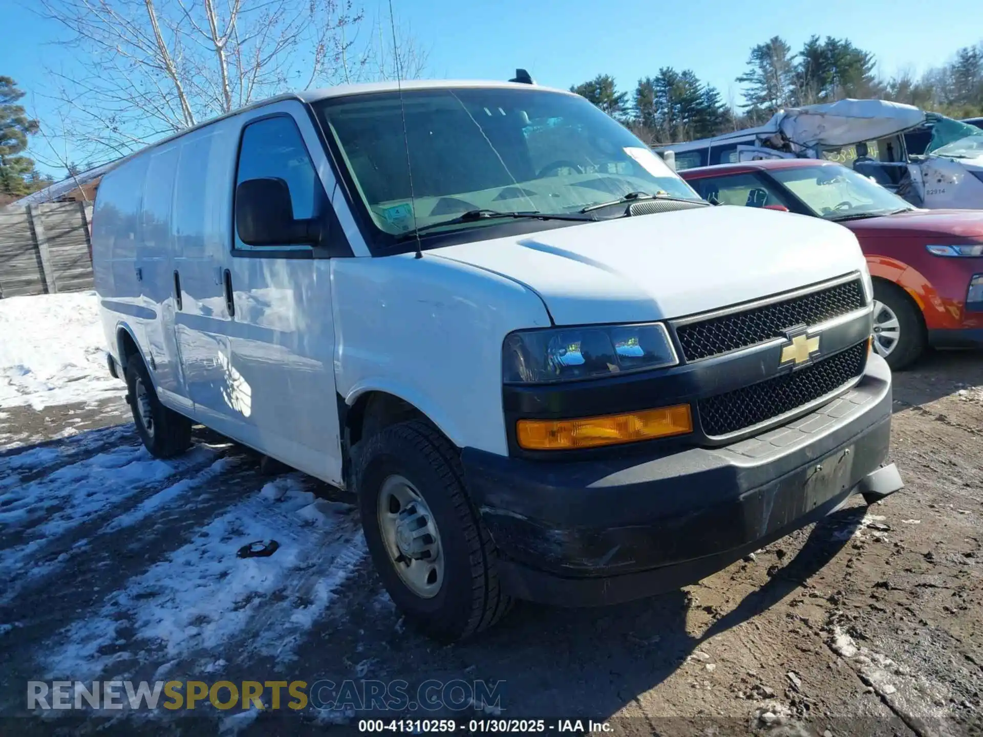 1 Photograph of a damaged car 1GCWGAFP4K1140582 CHEVROLET EXPRESS 2019