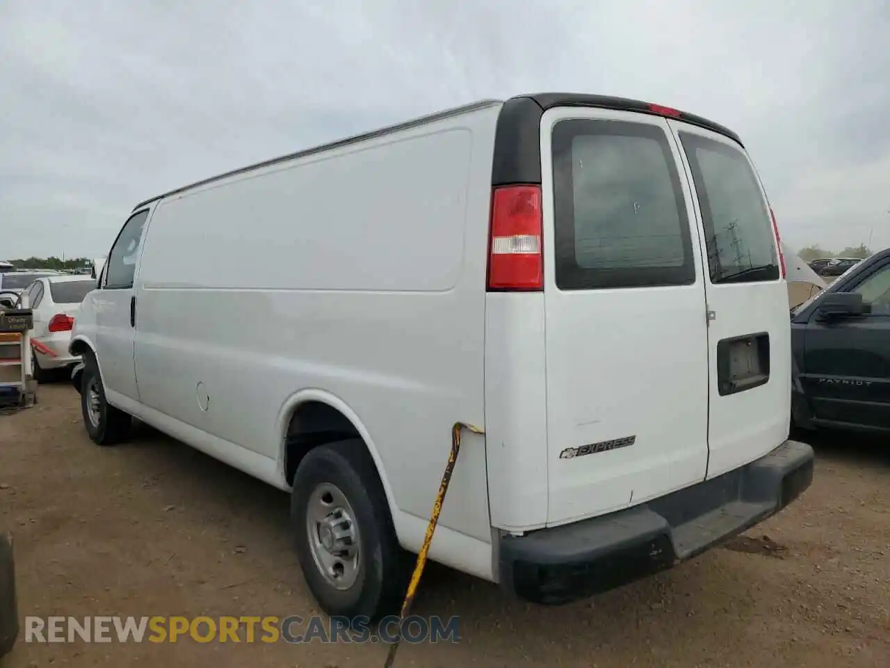 2 Photograph of a damaged car 1GCWGBFP8K1155558 CHEVROLET EXPRESS 2019