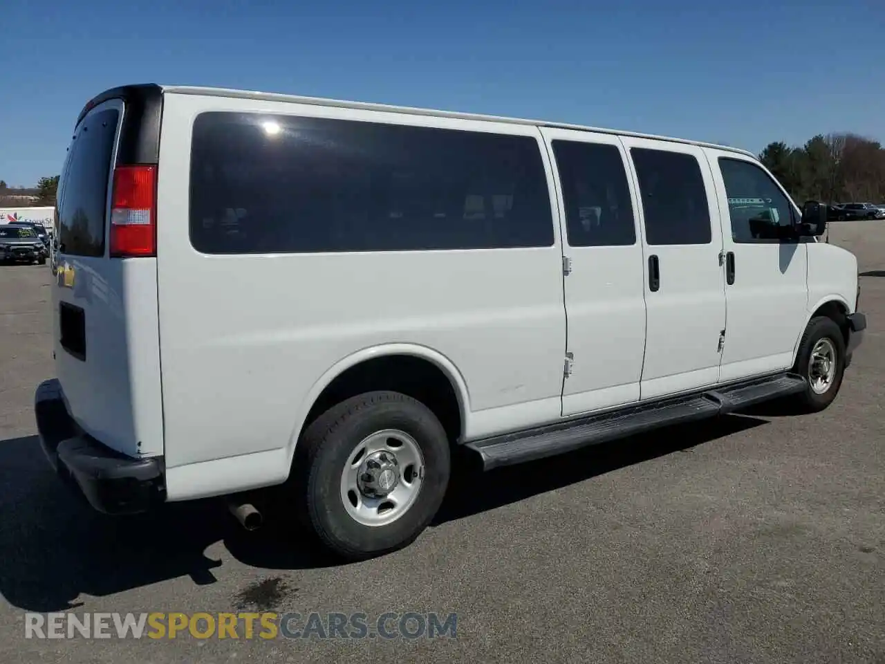 3 Photograph of a damaged car 1GAZGPFG8L1176429 CHEVROLET EXPRESS 2020