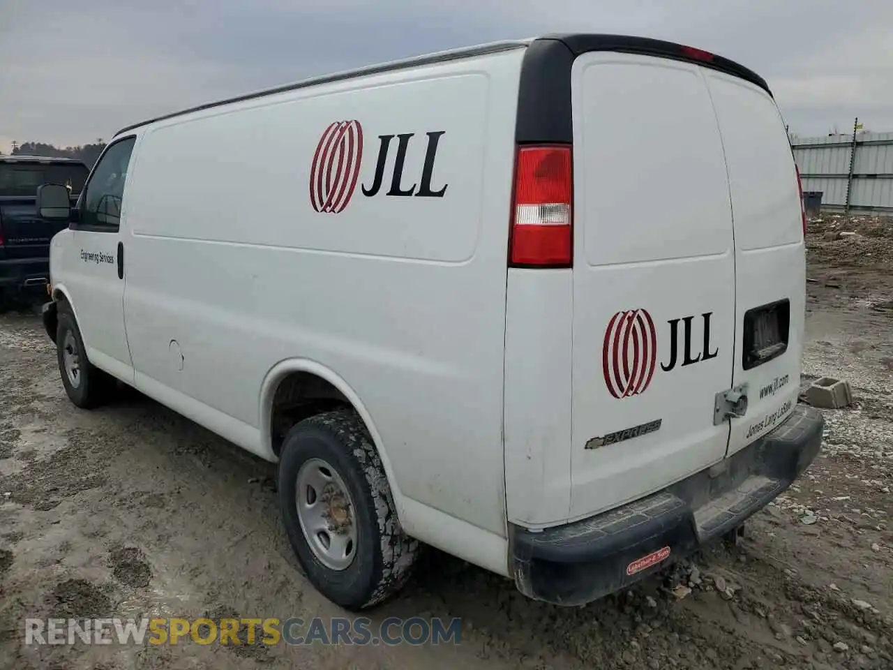 2 Photograph of a damaged car 1GCWGAFP4L1174507 CHEVROLET EXPRESS 2020