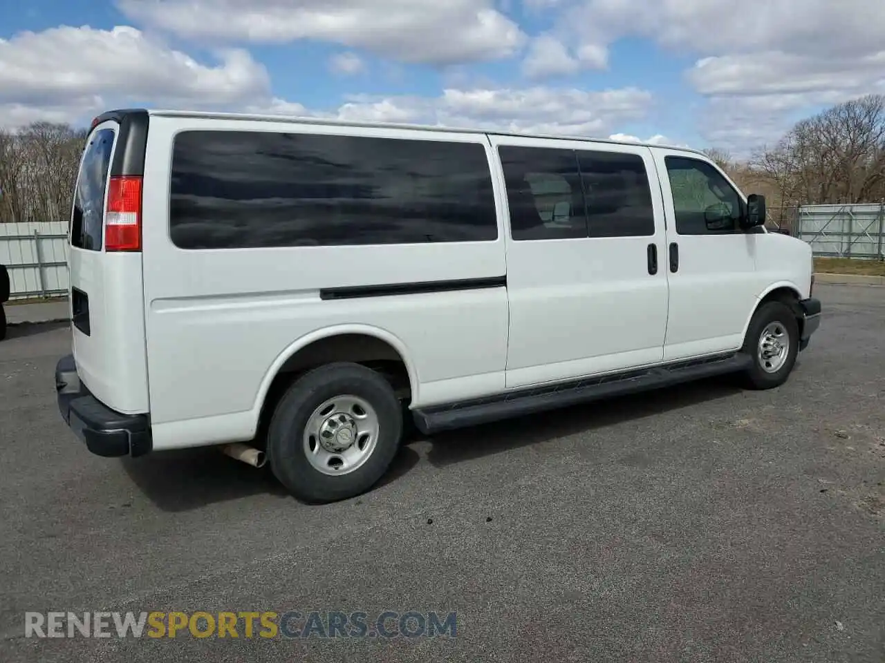 3 Photograph of a damaged car 1GAZGPFP7M1217909 CHEVROLET EXPRESS 2021