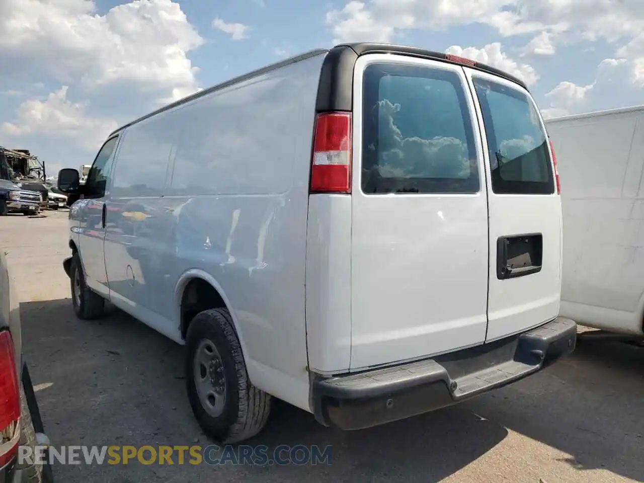 2 Photograph of a damaged car 1GCWGAF12M1313319 CHEVROLET EXPRESS 2021