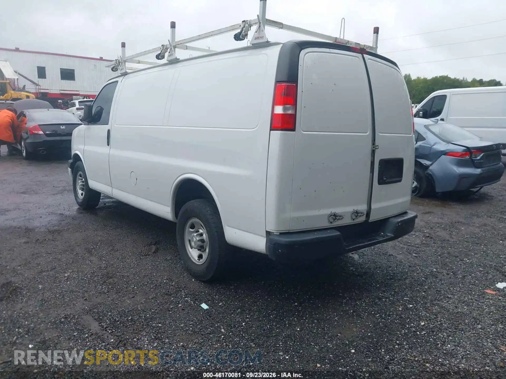 3 Фотография поврежденного автомобиля 1GCWGAF73M1167839 CHEVROLET EXPRESS 2021
