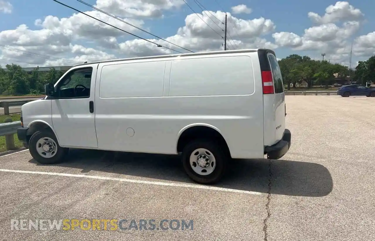 3 Фотография поврежденного автомобиля 1GCWGAFP2M1267284 CHEVROLET EXPRESS 2021